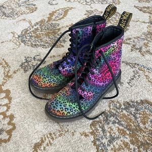 Dr Martens US size 3 rainbow leopard print boots. No stains. Great condition.